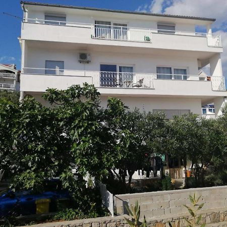 Guesthouse Mila Тисно Екстер'єр фото