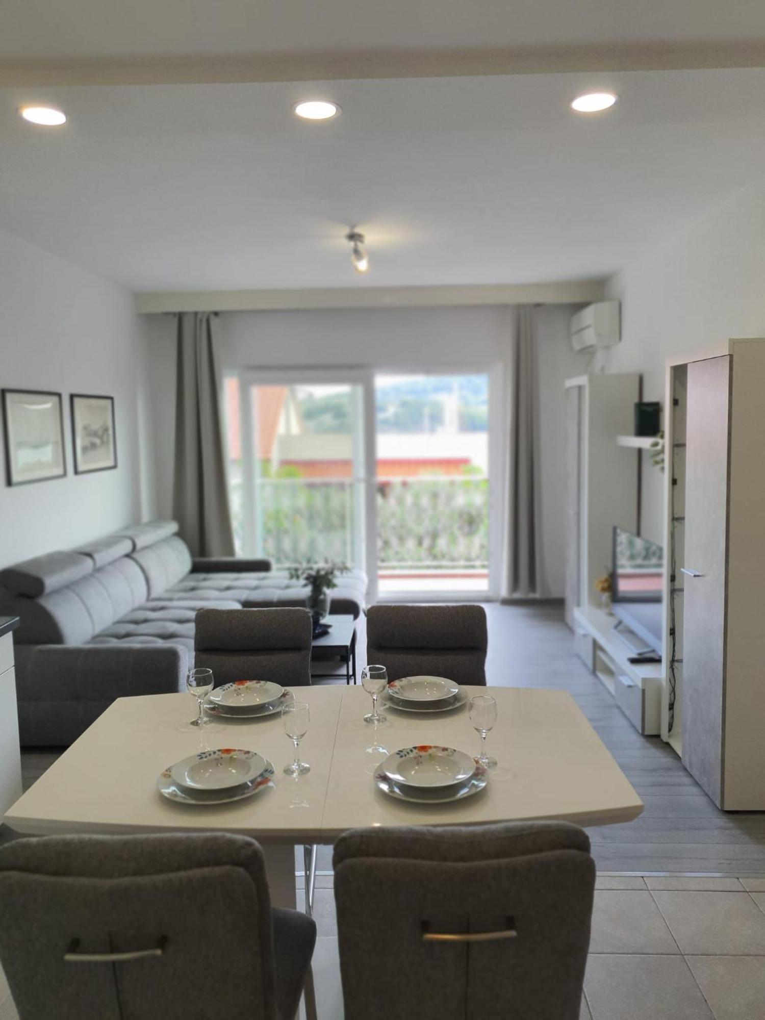 Guesthouse Mila Тисно Екстер'єр фото