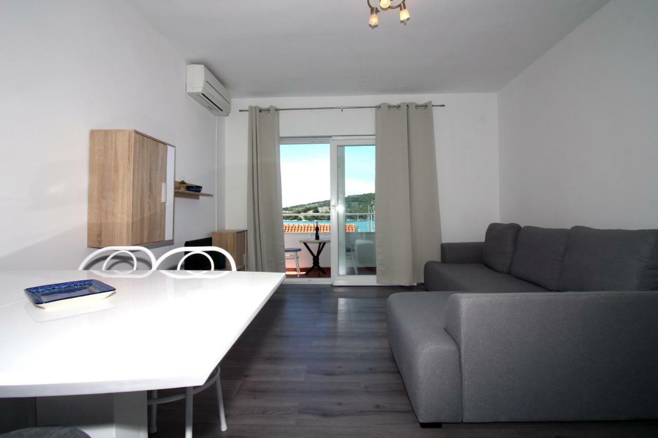 Guesthouse Mila Тисно Екстер'єр фото