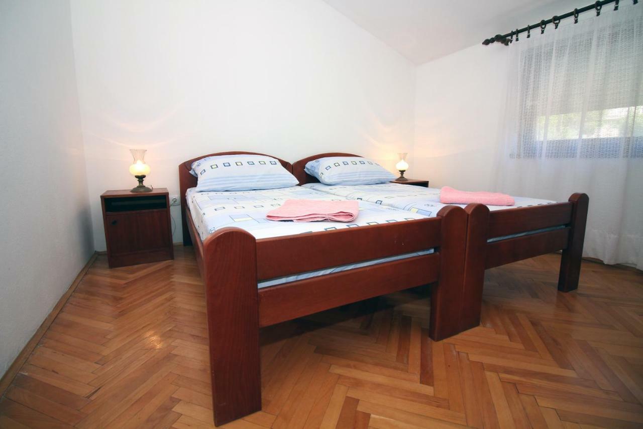 Guesthouse Mila Тисно Екстер'єр фото